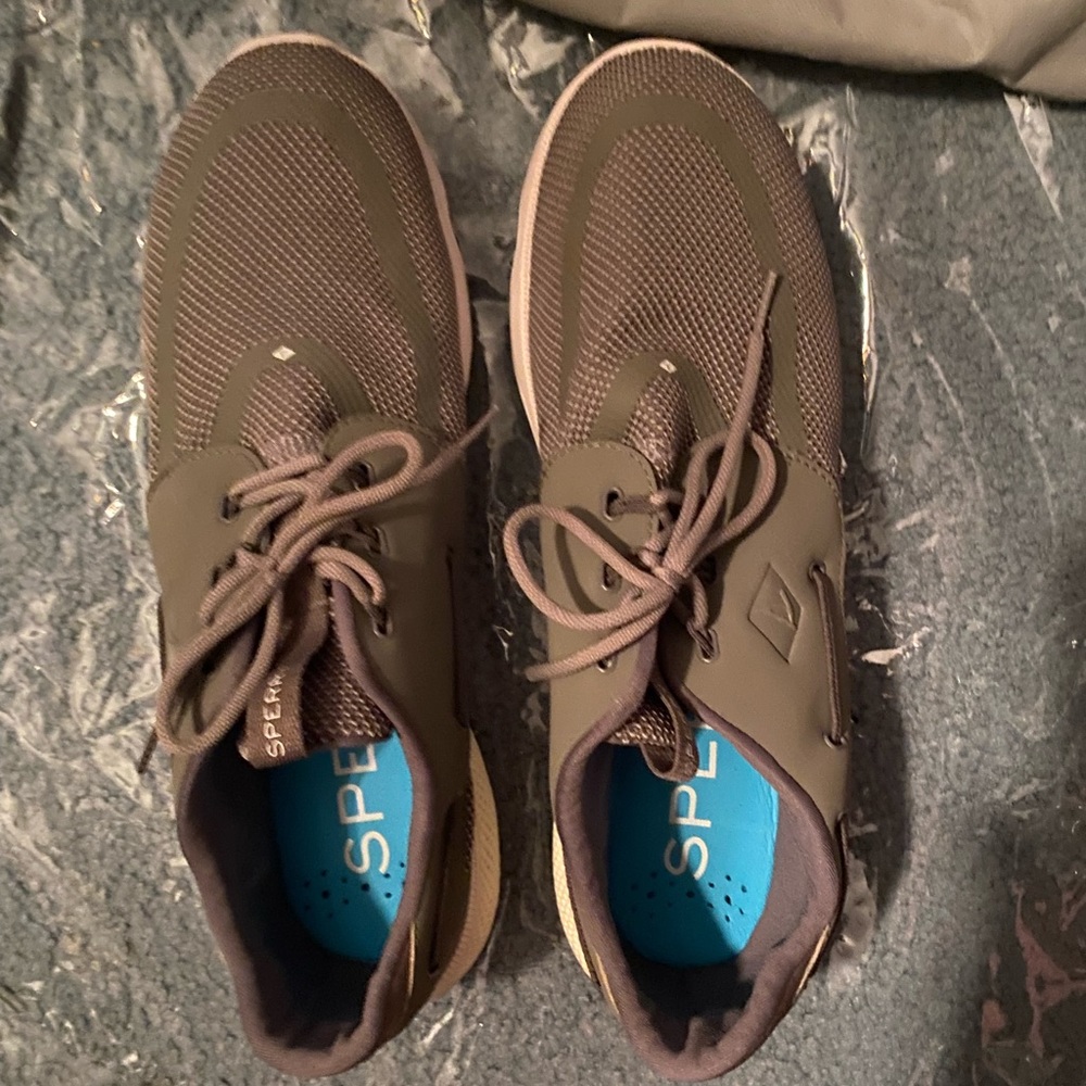 Brand:Sperry        Size:13       Color: Grey